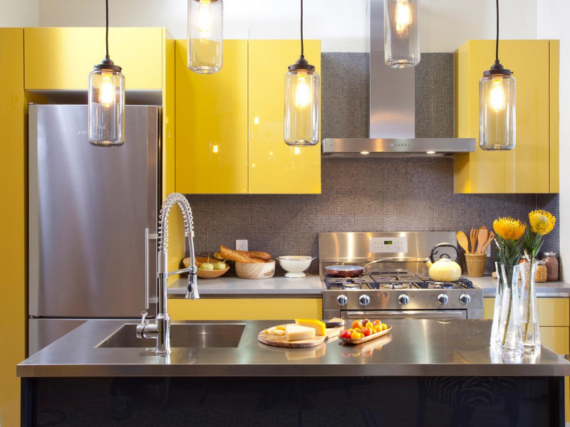 Tủ bếp màu vàng, điểm nhấn cho không gian nội thất